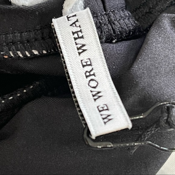 WeWoreWhat Bikini Top XS Floral Sweetheart Puff Sleeve Black - Picture 10 of 12